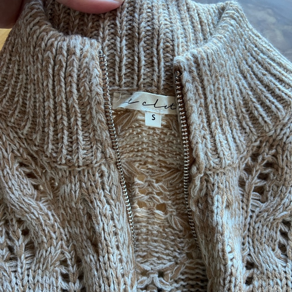BDG Urban Outfitters Killian Quarter-Zip Pointelle Sweater NWOT - Picture 5 of 15